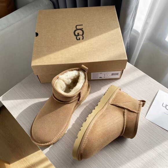 UGG Women's Classic Ultra Mini Boots - Picture 3 of 9